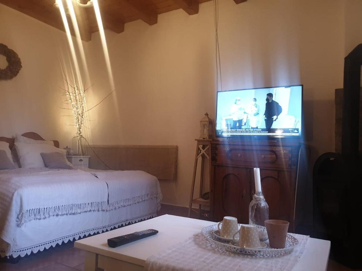 Tulipanos Vendeghaz Daire Obanya Dış mekan fotoğraf