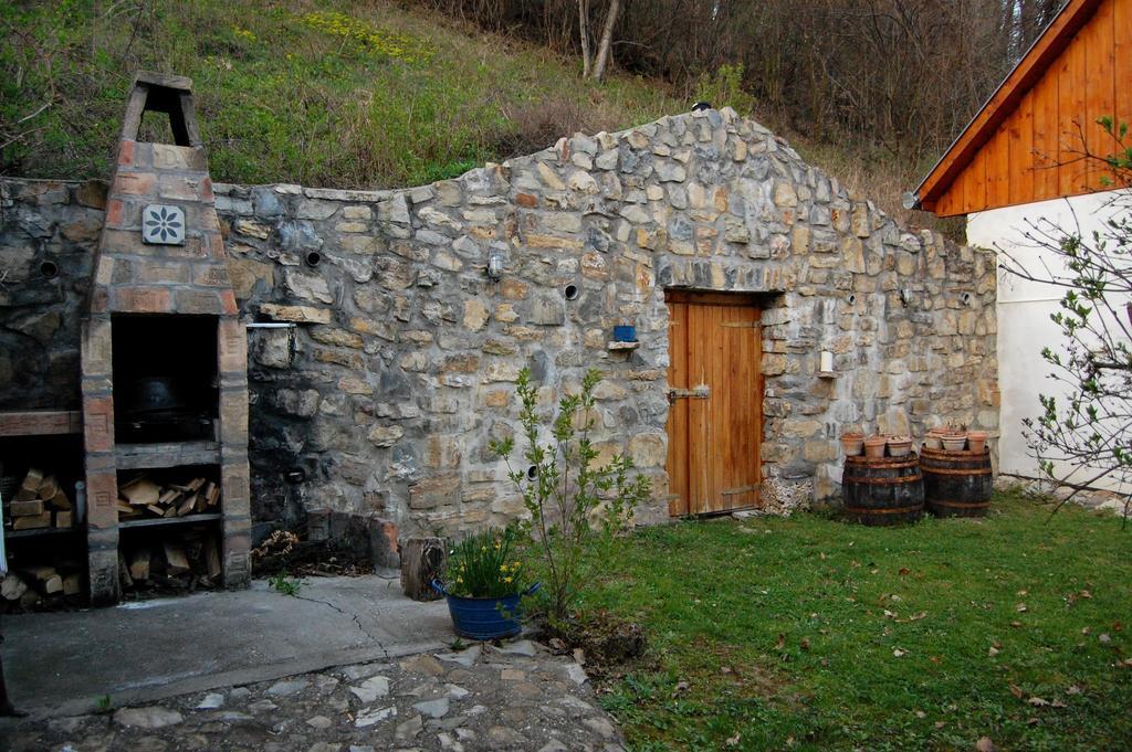 Tulipanos Vendeghaz Daire Obanya Dış mekan fotoğraf